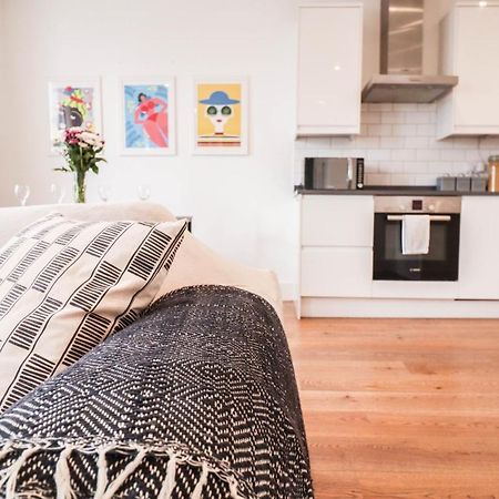 Modern & Spacious 1 Bedroom Clapham Junction Flat Londýn Exteriér fotografie