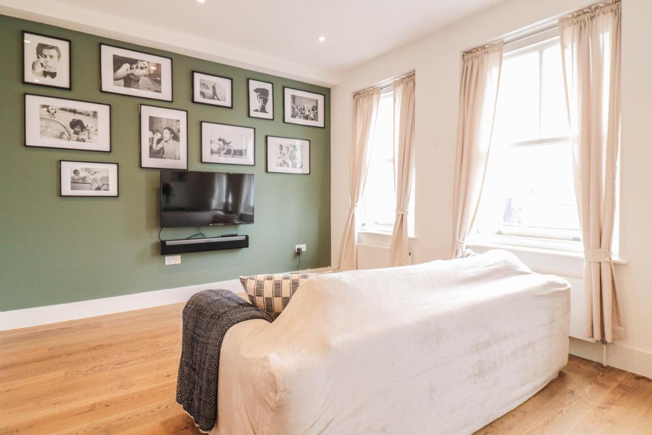 Modern & Spacious 1 Bedroom Clapham Junction Flat Londýn Exteriér fotografie