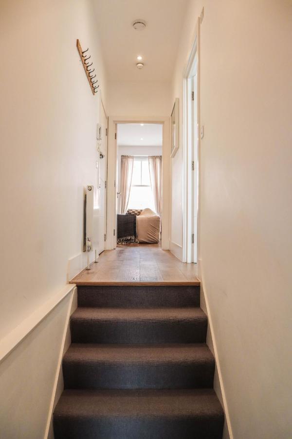 Modern & Spacious 1 Bedroom Clapham Junction Flat Londýn Exteriér fotografie