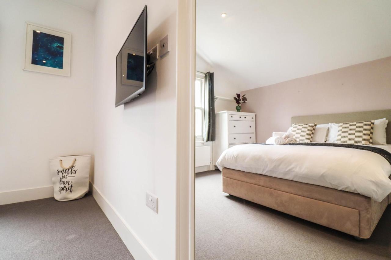 Modern & Spacious 1 Bedroom Clapham Junction Flat Londýn Exteriér fotografie